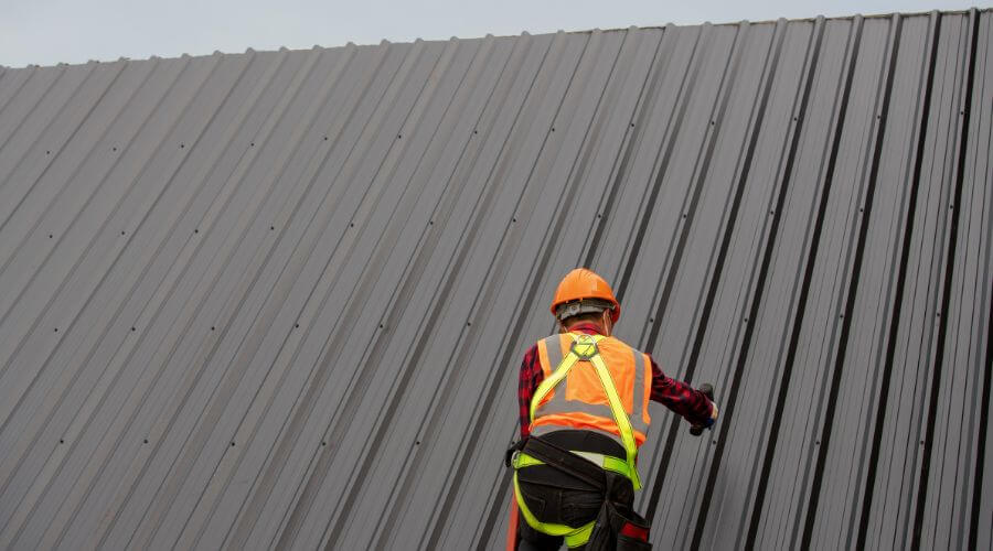 Professional residential roofers in Oakland, MI